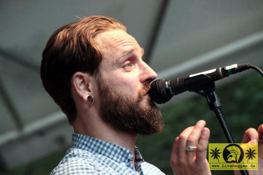 Babylove and The Van Dangos (DK) 16. This Is Ska Festival - Wasserburg, Rosslau 23. Juni 2012 (25).JPG